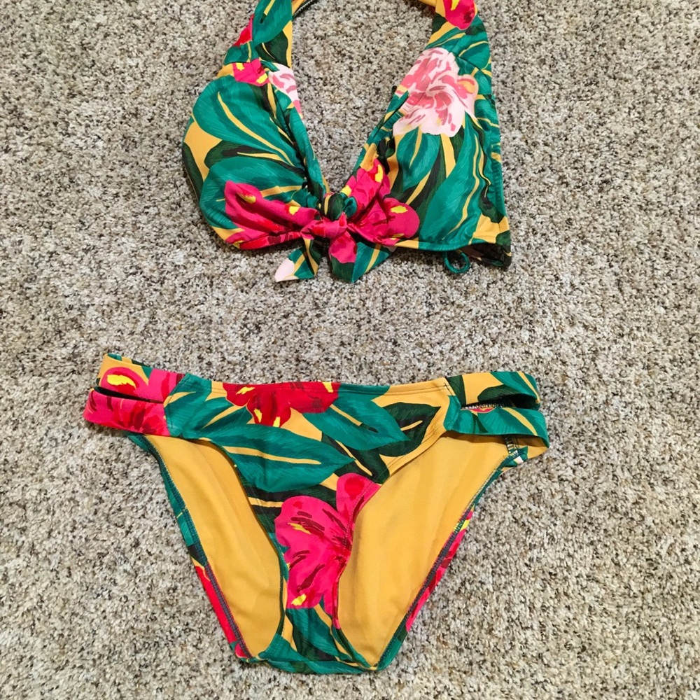 Kona Sol Green and Yellow Bikini Swimwear Tropical Print